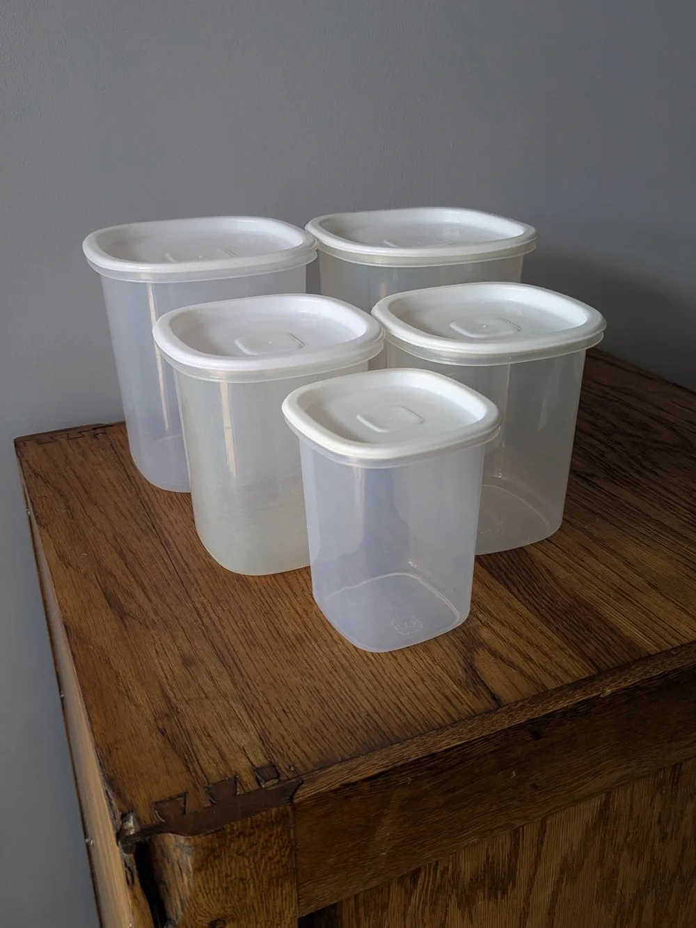 Vintage Rubbermaid Servin' Saver #5 6 8 Canisters Set of 5 - White Lids - Picture 2 of 16